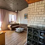 Cosy House Na Robu Grgar